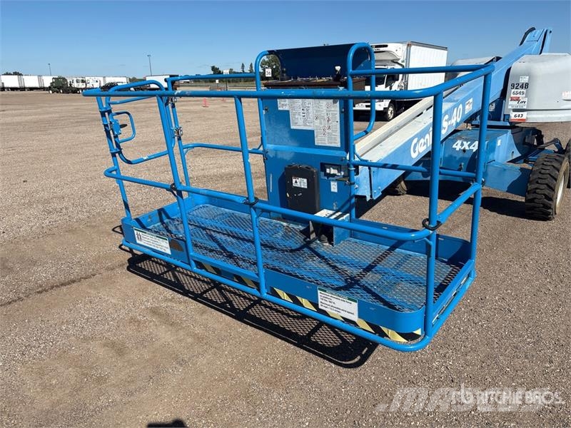 Genie S-40 4WD Diesel Telescopic Boom Lift Teleskopbühnen