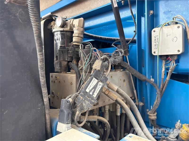 Genie S-40 4WD Dual Fuel Telescopic Boom Lift Teleskopiskie pacēlāji