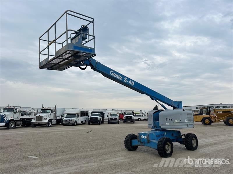 Genie S-40 4WD Dual Fuel Telescopic Boom Lift Teleszkópos emelők