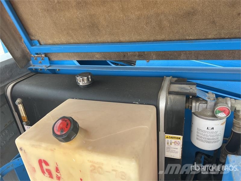 Genie S-40 4WD Dual Fuel Telescopic Boom Lift Nacelles télescopiques