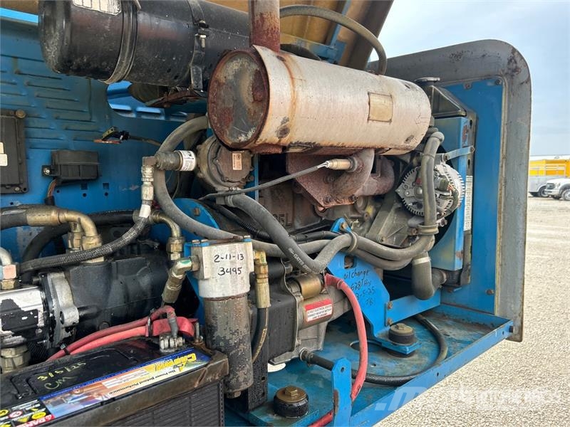 Genie S-40 4WD Dual Fuel Telescopic Boom Lift Teleszkópos emelők