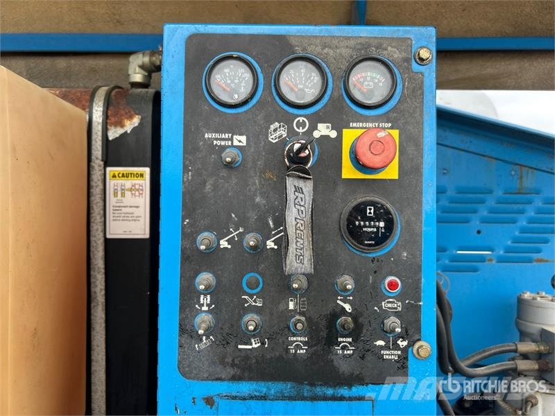 Genie S-40 4WD Dual Fuel Telescopic Boom Lift Teleszkópos emelők
