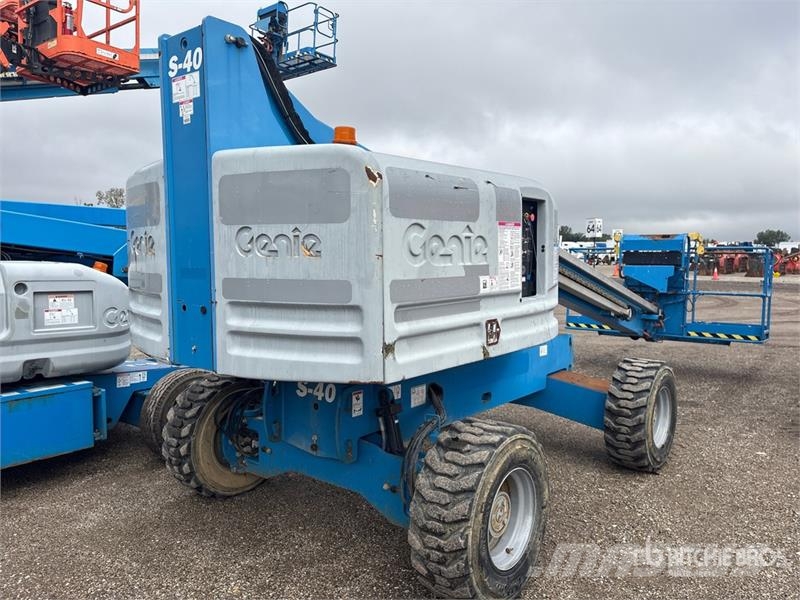 Genie S-40 4WD Dual Fuel Telescopic Boom Lift Teleskopiskie pacēlāji