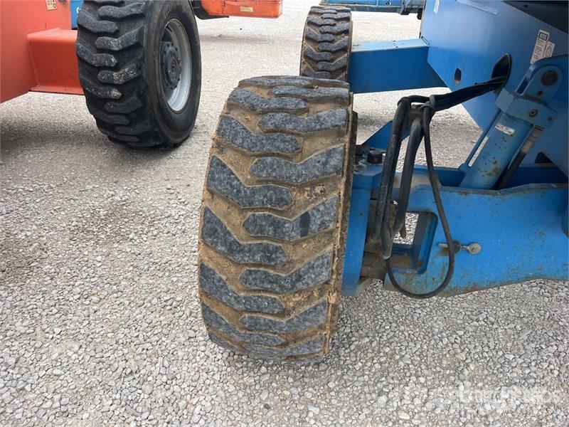 Genie S-40 4WD Dual Fuel Telescopic Boom Lift Nacelles télescopiques