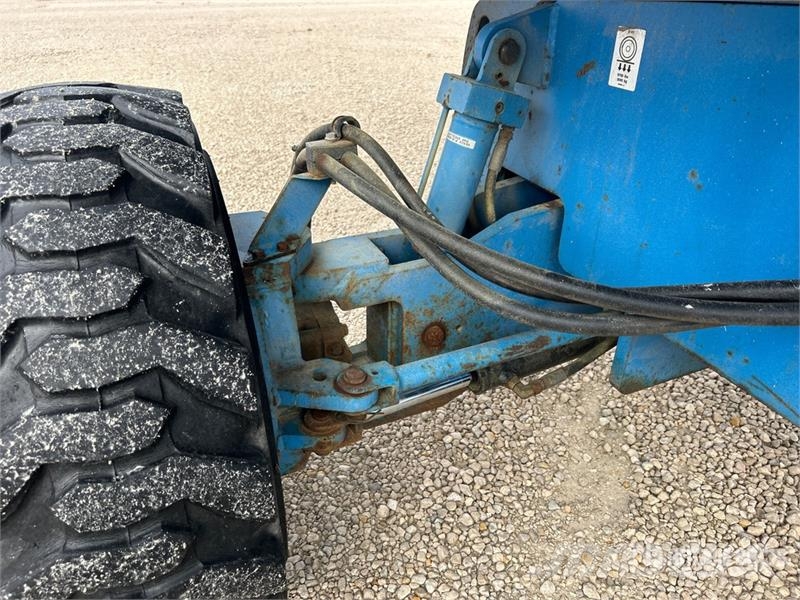Genie S-40 4WD Dual Fuel Telescopic Boom Lift Teleszkópos emelők