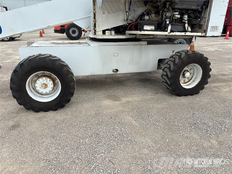 Genie S-60 2WD Diesel Telescopic Boom Lift Nacelles télescopiques