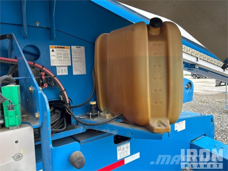 Genie S-65 Telescopic boom lifts