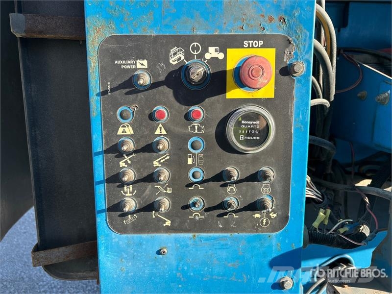 Genie S-65 4WD Diesel Telescopic Boom Lift ブームリフト　直伸型