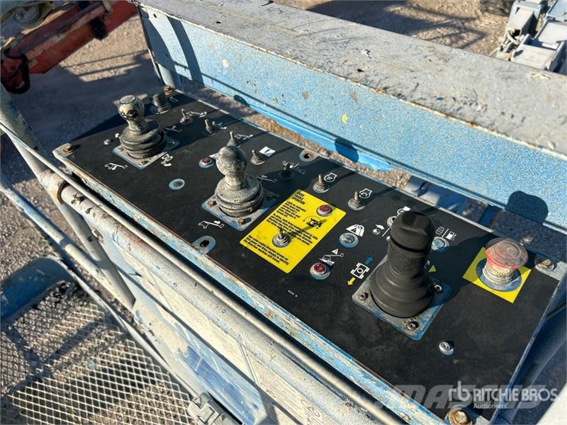 Genie S-65 4WD Diesel Telescopic Boom Lift ブームリフト　直伸型