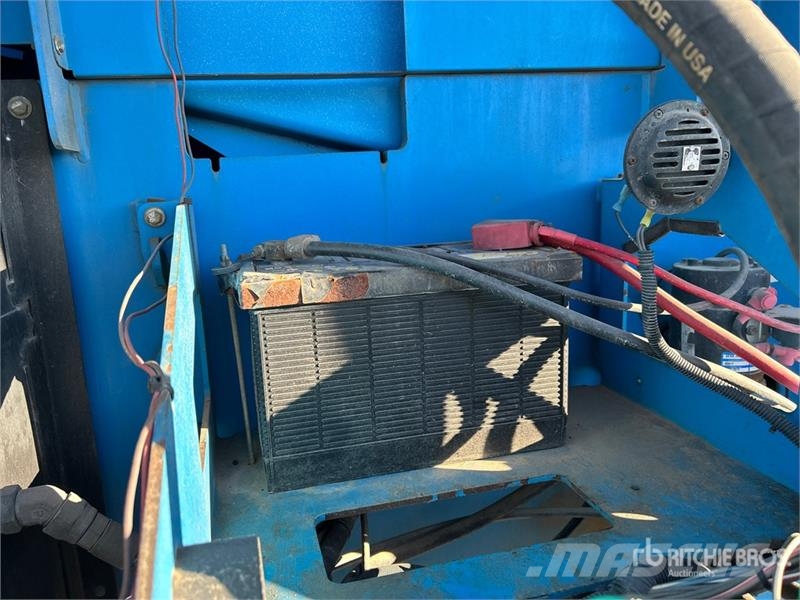 Genie S-65 4WD Diesel Telescopic Boom Lift ブームリフト　直伸型