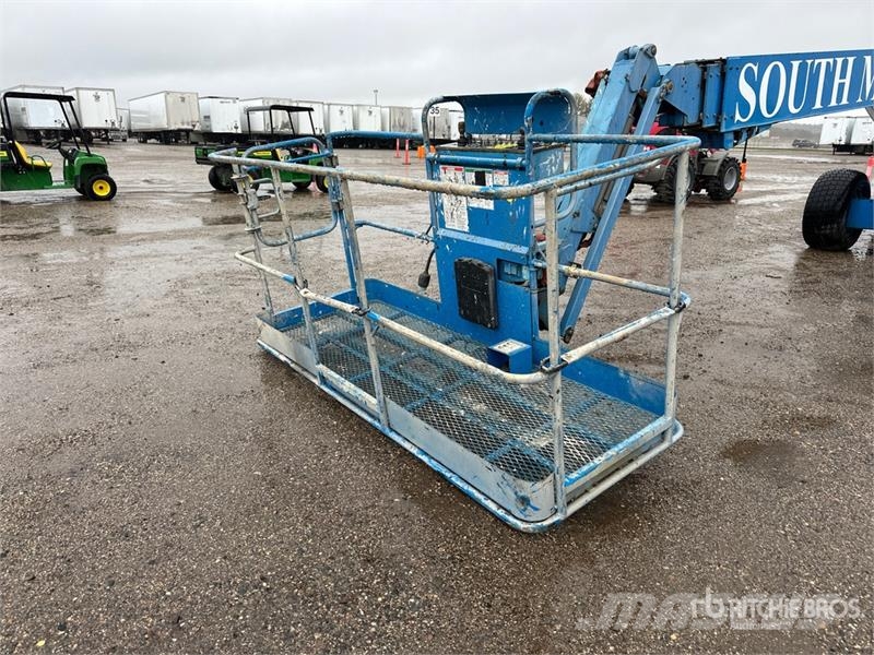 Genie S-85 4WD Diesel Telescopic Boom Lift Nacelles télescopiques