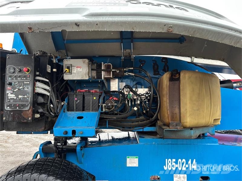 Genie S-85 4WD Diesel Telescopic Boom Lift Nacelles télescopiques