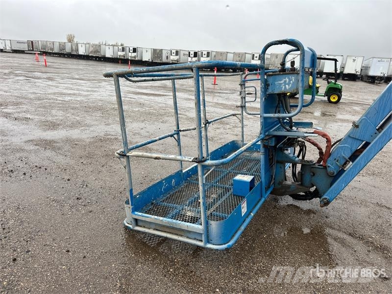 Genie S-85 4WD Diesel Telescopic Boom Lift Nacelles télescopiques