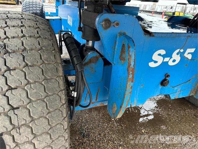 Genie S-85 4WD Diesel Telescopic Boom Lift Nacelles télescopiques