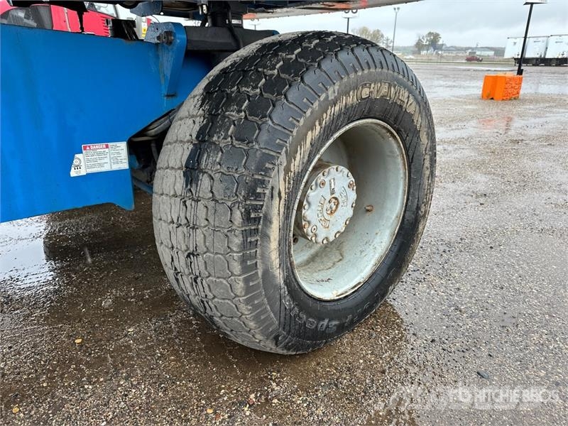 Genie S-85 4WD Diesel Telescopic Boom Lift Nacelles télescopiques
