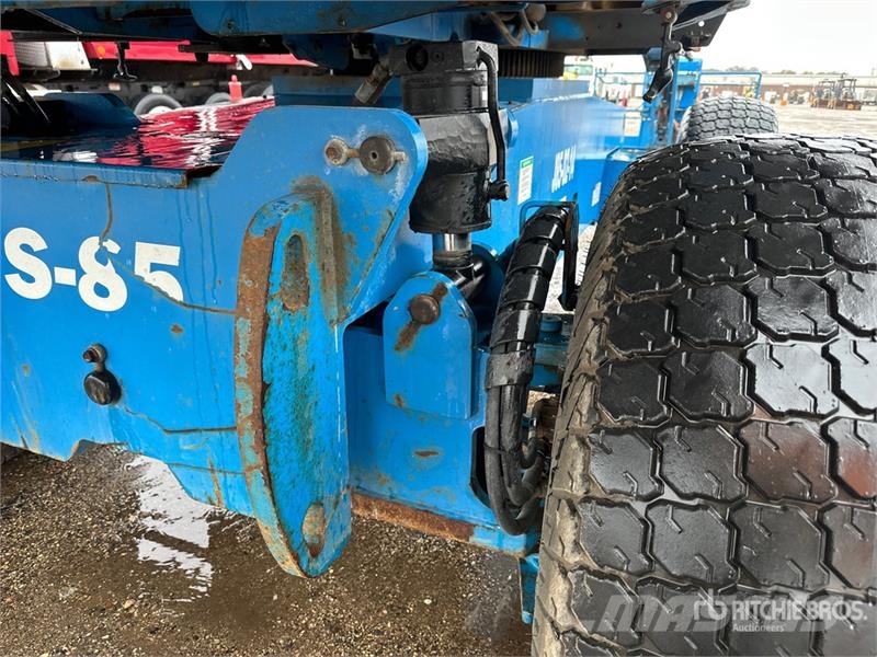 Genie S-85 4WD Diesel Telescopic Boom Lift Nacelles télescopiques