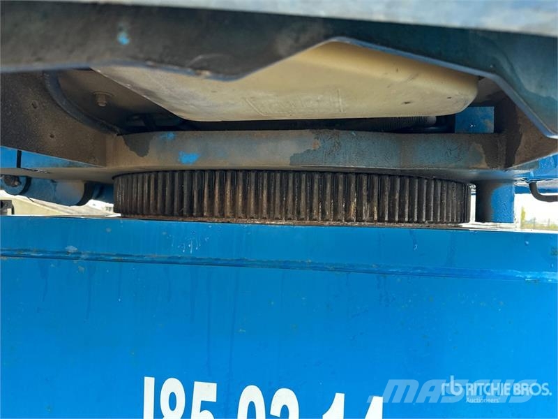 Genie S-85 4WD Diesel Telescopic Boom Lift رافعات سلة تلسكوبية