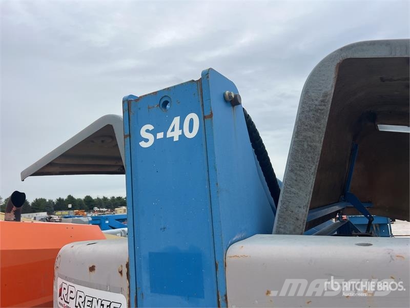 Genie S40 4WD Dual Fuel Telescopic Boom Lift Teleskopiskie pacēlāji