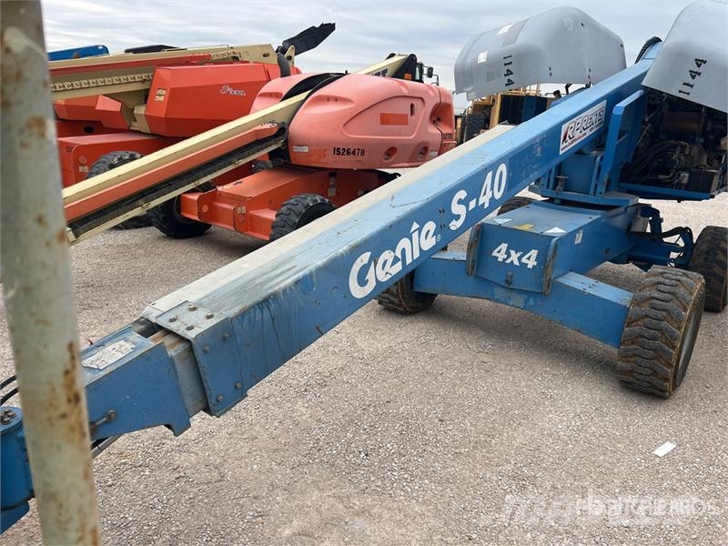 Genie S40 4WD Dual Fuel Telescopic Boom Lift Teleskopiskie pacēlāji