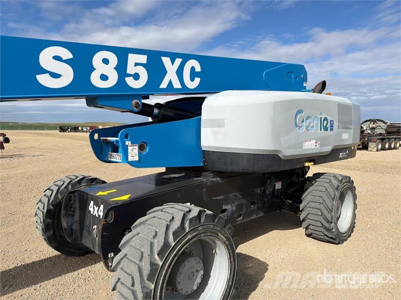 Genie S85XC 4WD Diesel Telescopic Boom Lift Teleskopiskie pacēlāji