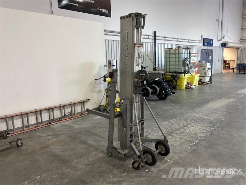 Genie SLC-24 Material Hoist Csörlők, emelőberendezések és anyagmozgató liftek