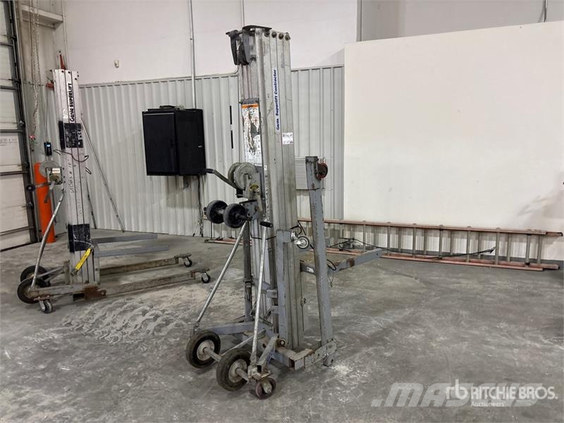 Genie SLC-24 Material Hoist Montacargas y elevadores de material