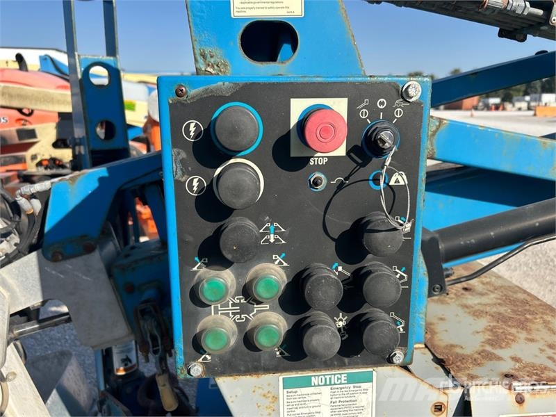 Genie TZ-34/20 Towable Lift Vlečne dvižne ploščadi