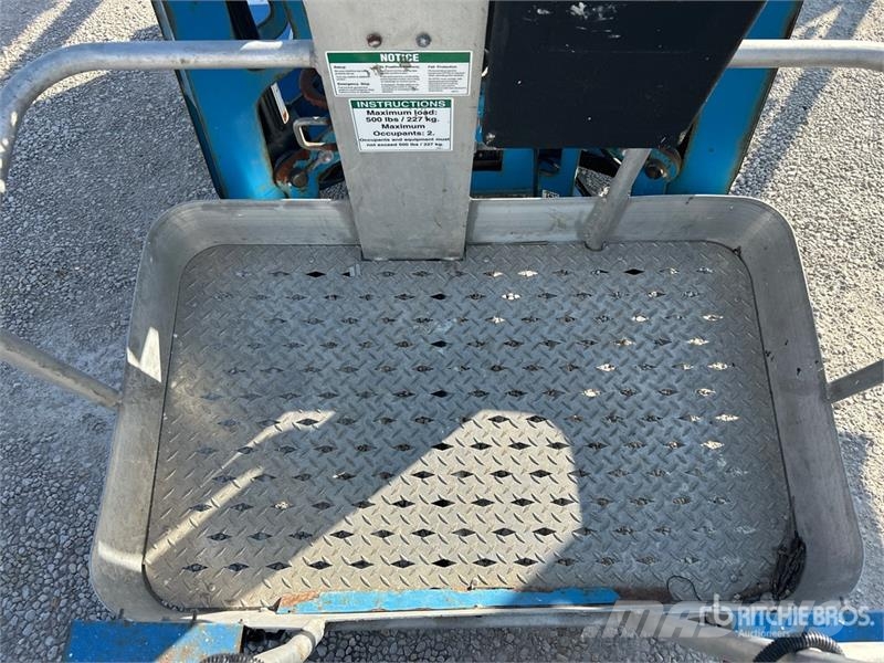 Genie TZ-34/20 Towable Lift Vlečne dvižne ploščadi