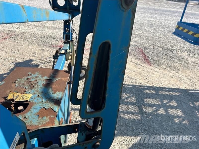 Genie TZ-34/20 Towable Lift Vlečne dvižne ploščadi