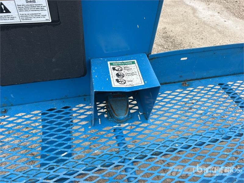 Genie Z-135 4WD Diesel Articulating Boom Lift Strēles pacēlāji