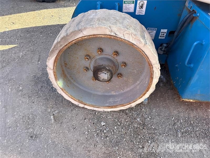 Genie Z-30/20N Zglobne dvižne ploščadi