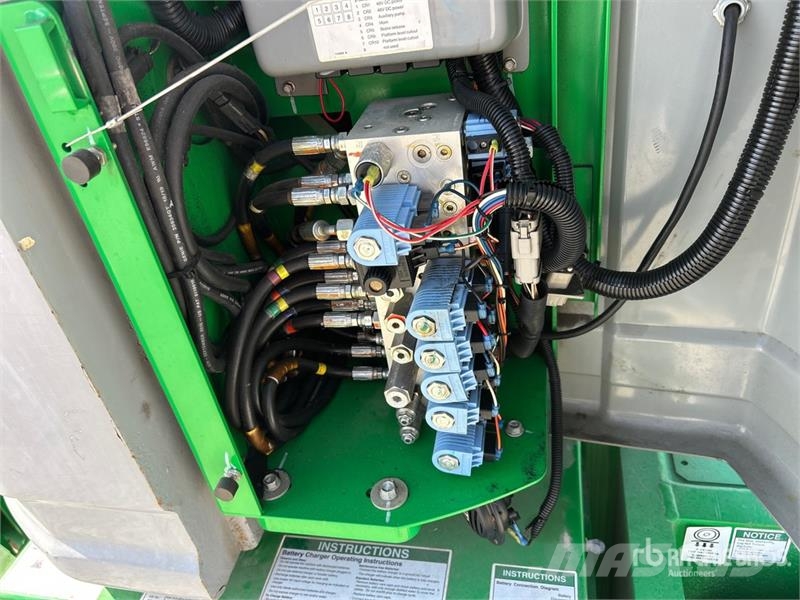 Genie Z-30/20N RJ 2WD Electric Articulating Boom Lift Karos emelők