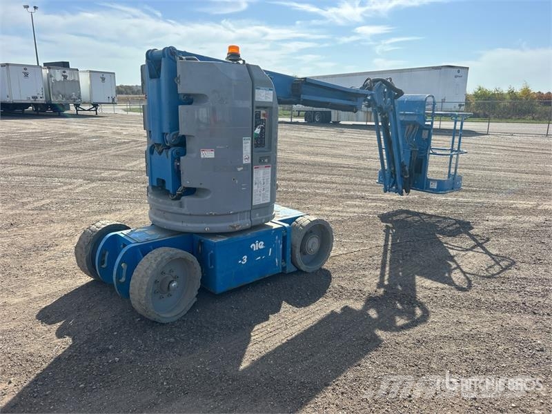 Genie Z-30/20N RJ 2WD Electric Articulating Boom Lift Articulated boom lifts