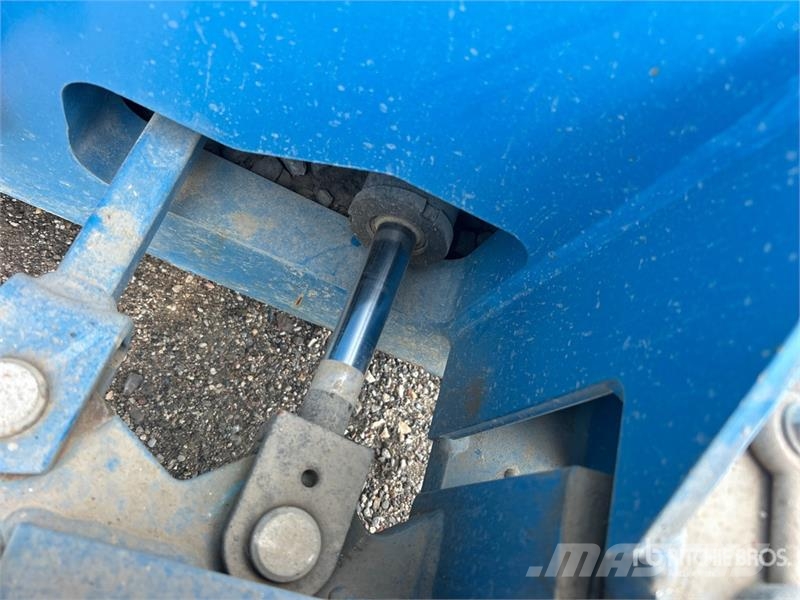 Genie Z-30/20N RJ 2WD Electric Articulating Boom Lift Articulated boom lifts