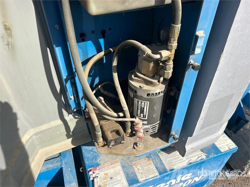 Genie Z-30/20N RJ 2WD Electric Articulating Boom Lift Articulated boom lifts