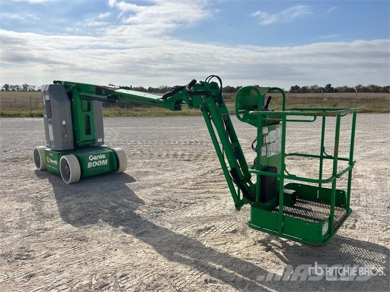Genie Z-30/20N RJ 2WD Electric Articulating Boom Lift Karos emelők