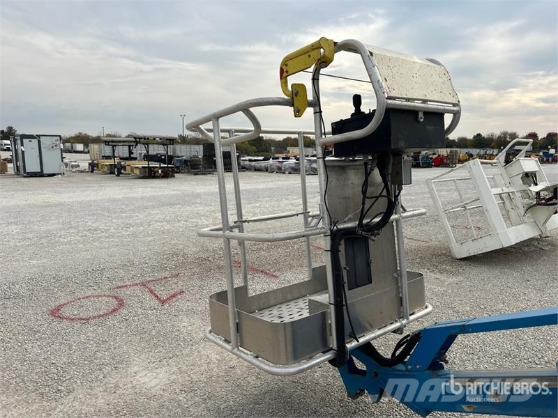 Genie Z-33/18 2WD Electric Articulating Boom Lift Bomlifte med knækarm