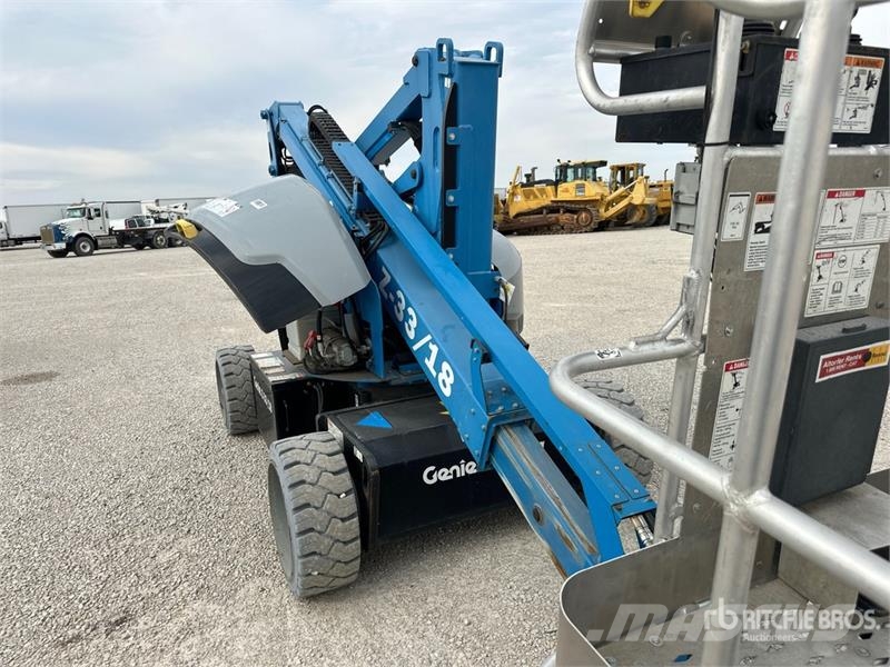 Genie Z-33/18 2WD Electric Articulating Boom Lift Bomlifte med knækarm