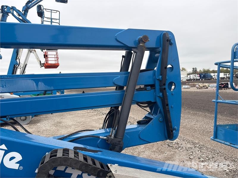 Genie Z-45/25 4WD Diesel Articulating Boom Lift Knikarmhoogwerkers