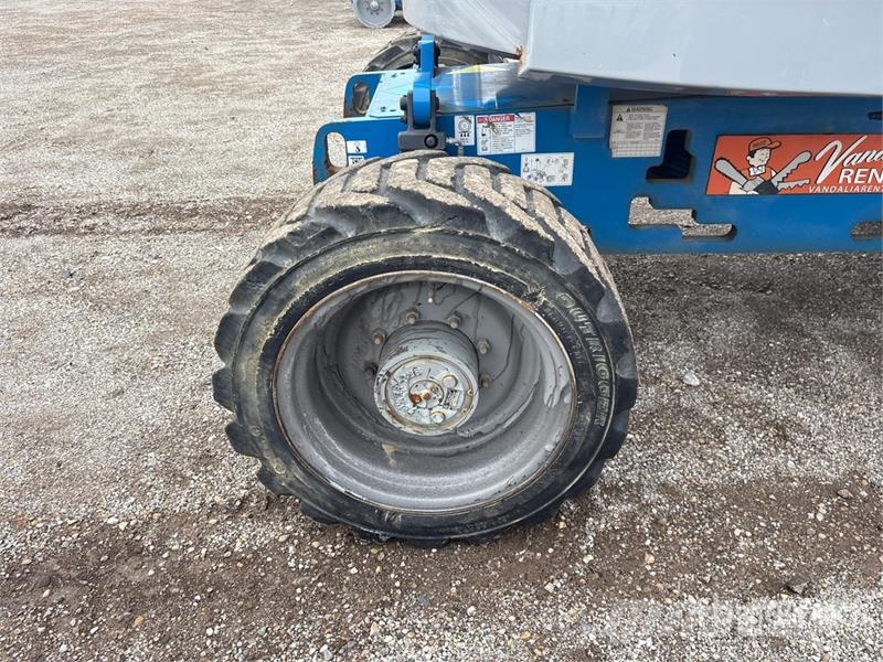 Genie Z-45/25 4WD Diesel Articulating Boom Lift Knikarmhoogwerkers