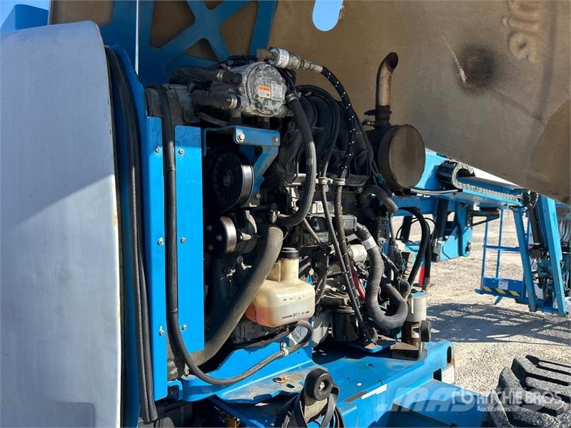Genie Z-45/25 4WD Dual Fuel Articulating Boom Lift 관절형 전동이동 리프트