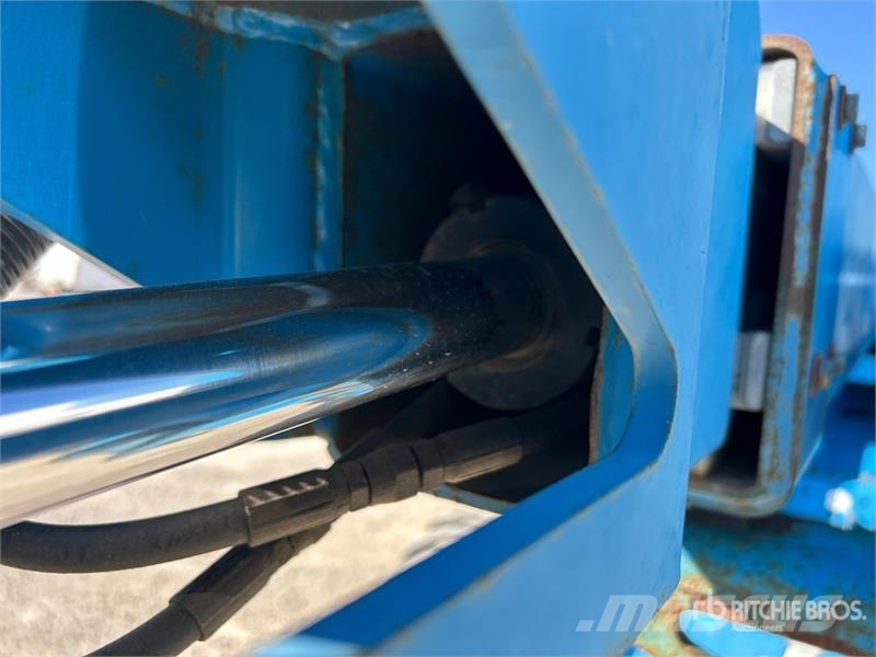 Genie Z-45/25 4WD Dual Fuel Articulating Boom Lift 관절형 전동이동 리프트
