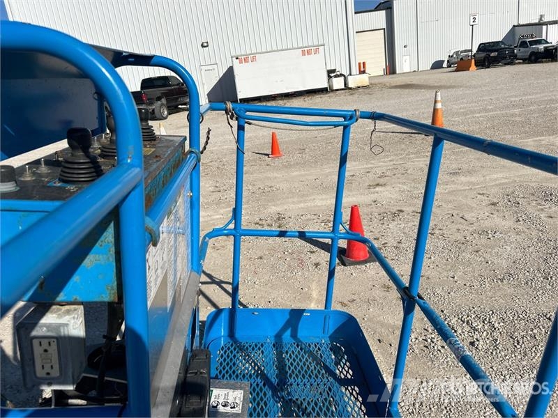 Genie Z-45/25 4WD Dual Fuel Articulating Boom Lift 관절형 전동이동 리프트
