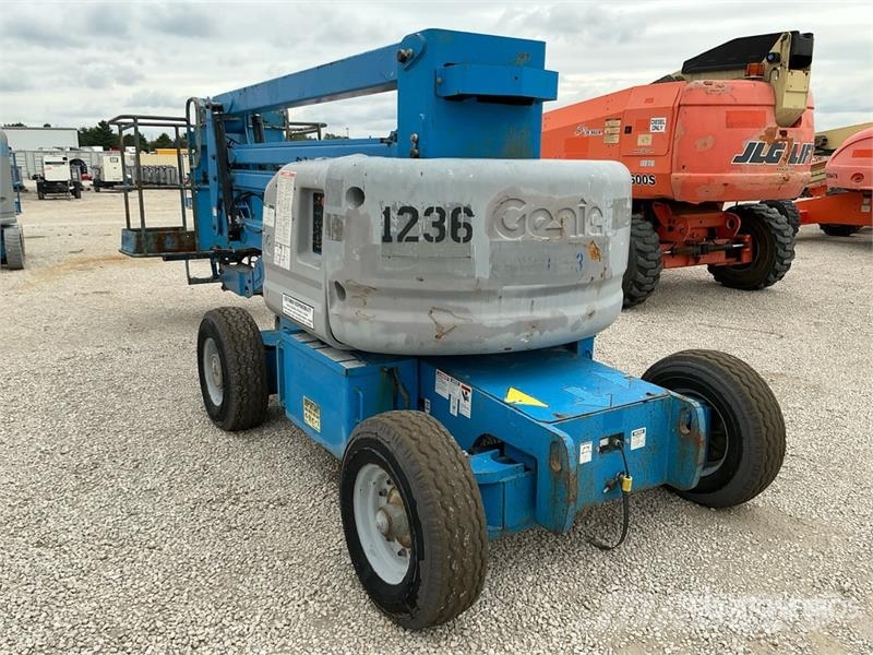 Genie Z-45/25 Electric Articulating Boom Lift Piattaforme a braccio articolato