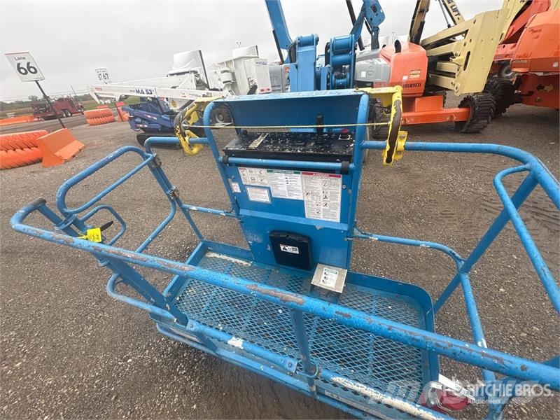 Genie Z-45/25J 2WD Electric Articulating Boom Lift ブームリフト　屈伸型