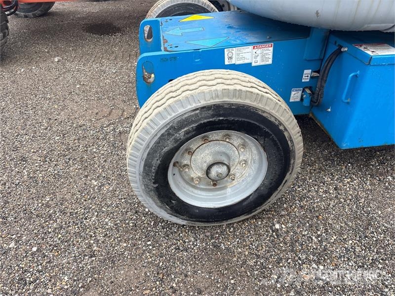 Genie Z-45/25J 2WD Electric Articulating Boom Lift ブームリフト　屈伸型