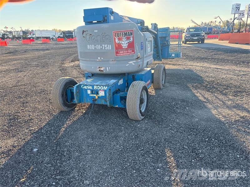 Genie Z-45/25J 2WD Electric Articulating Boom Lift Articulated boom lifts