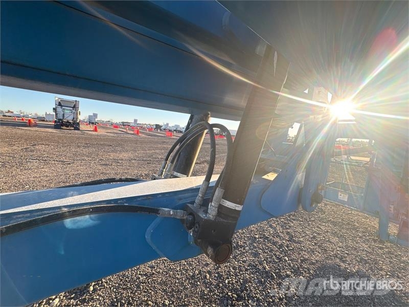 Genie Z-45/25J 2WD Electric Articulating Boom Lift Articulated boom lifts