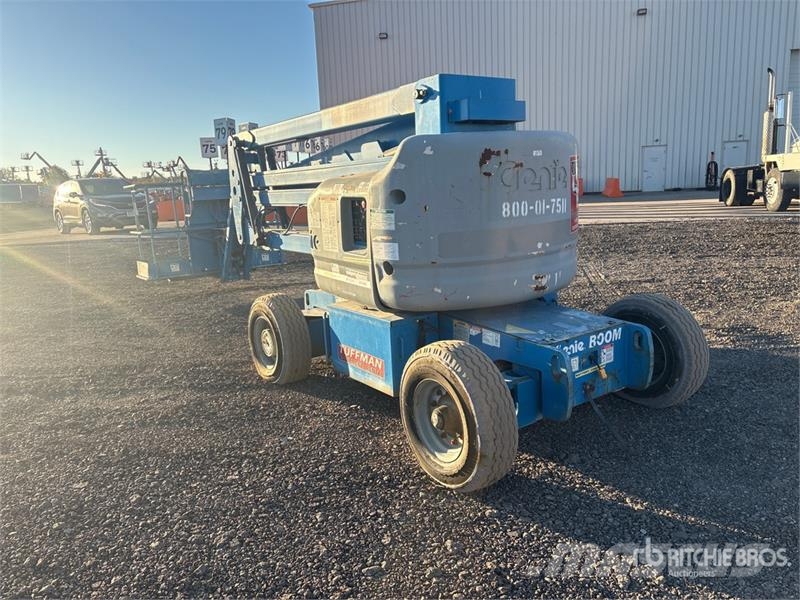 Genie Z-45/25J 2WD Electric Articulating Boom Lift Articulated boom lifts