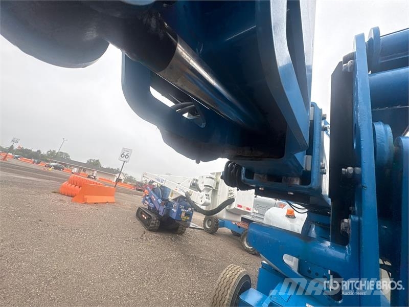 Genie Z-45/25J 2WD Electric Articulating Boom Lift ブームリフト　屈伸型